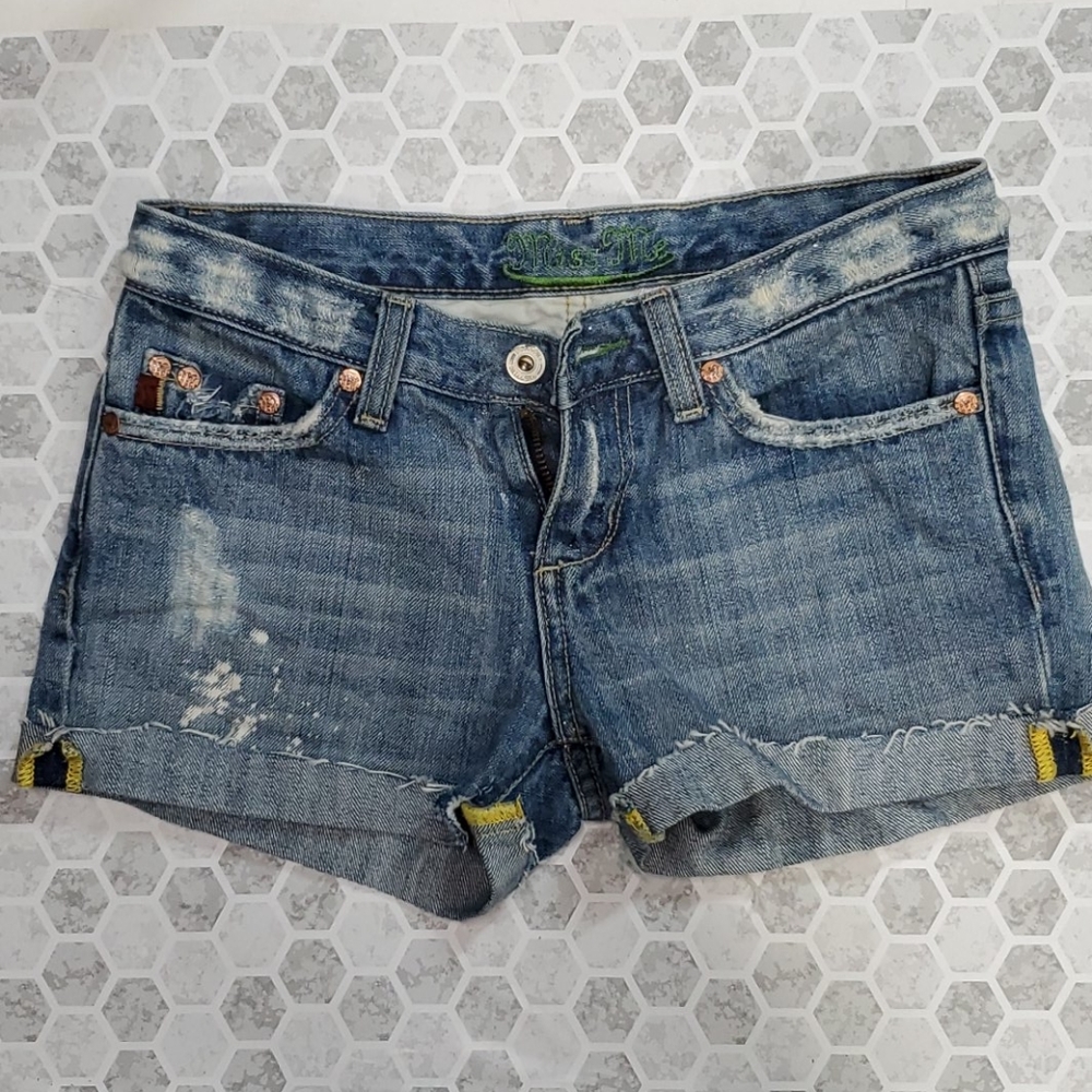 Miss Me distressed Jean Shorts sz 25